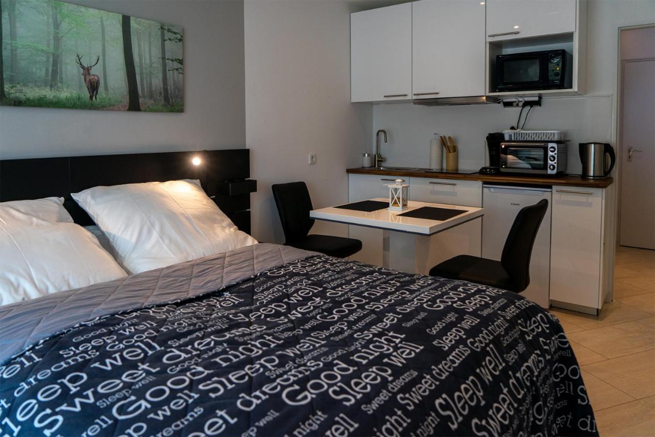 Studio 20Qm Mit Balkon Und Innenpool - 22030 슈룩흐제 외부 사진